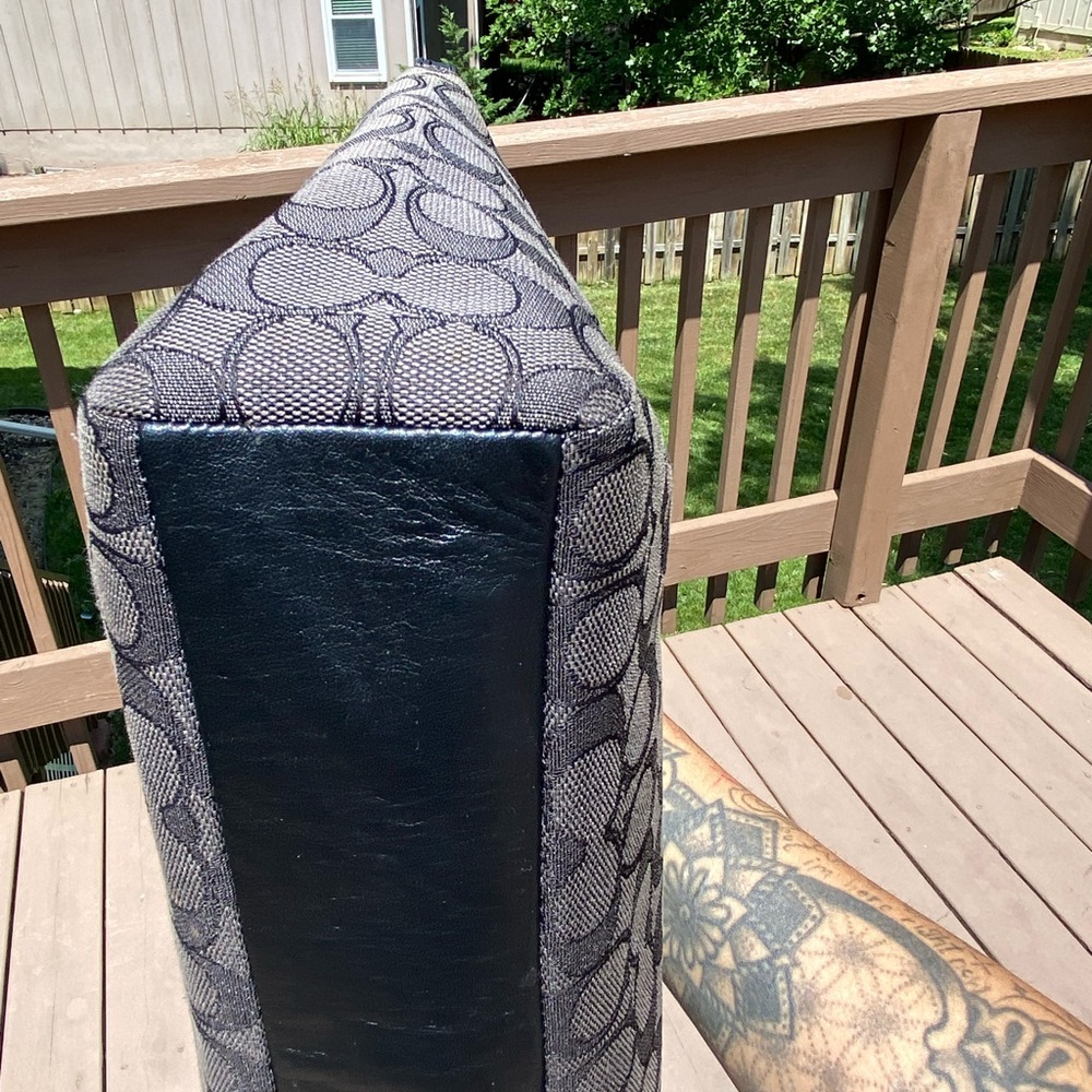 EUC Coach Kelsey black and grey Monogram - Picture 9 of 13